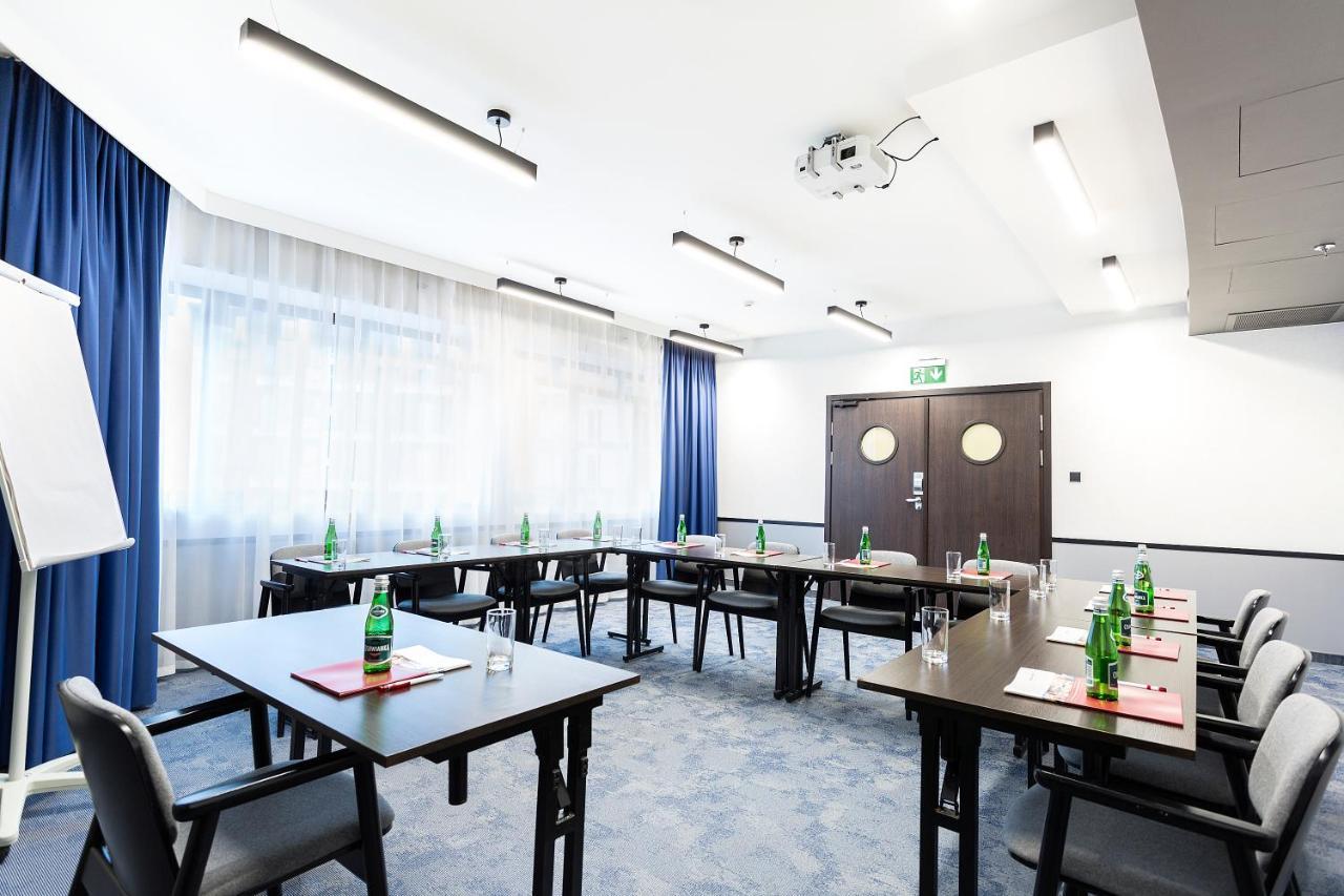Qubus Hotel 3*