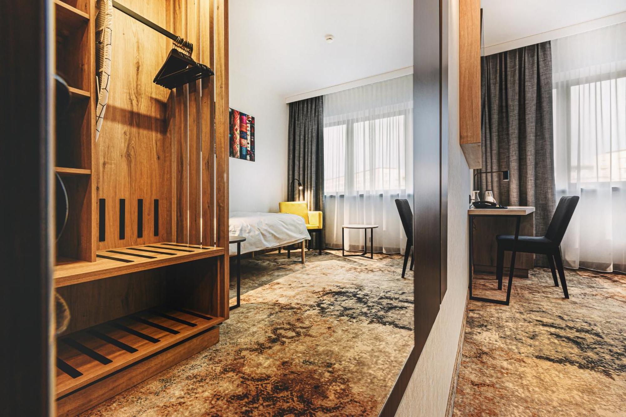Qubus Hotel 3*