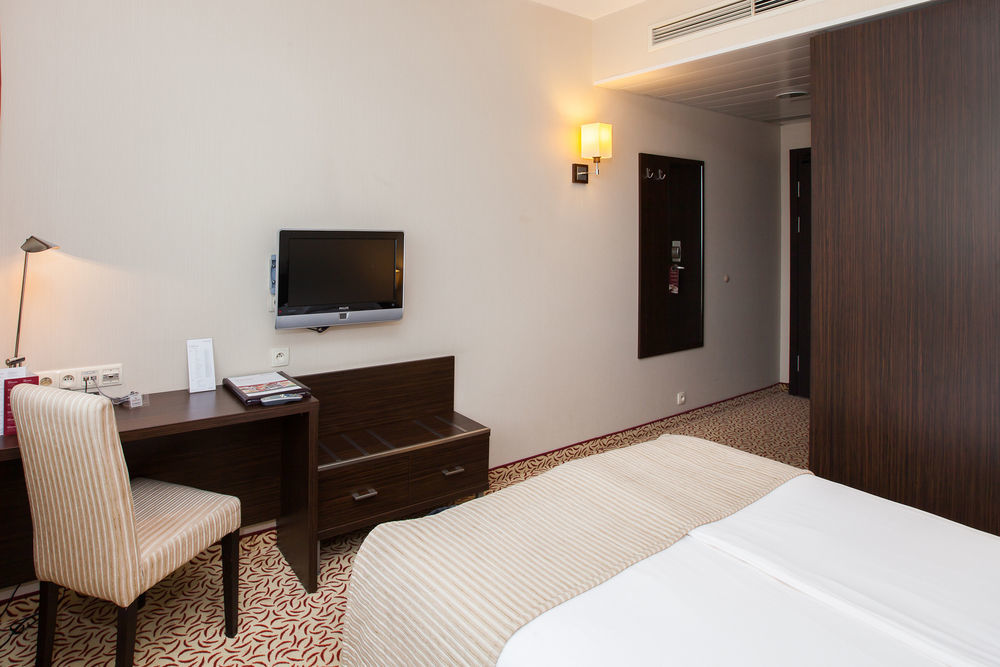 Qubus Hotel 3*